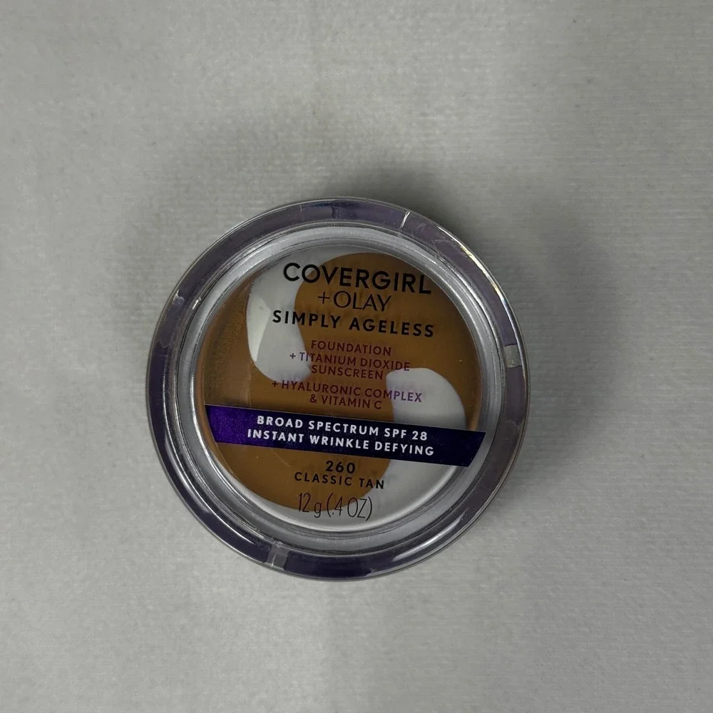 Covergirl Olay Simply Ageless Foundation 260 Classic Tan‎ SPF 28 Wrinkle Defying